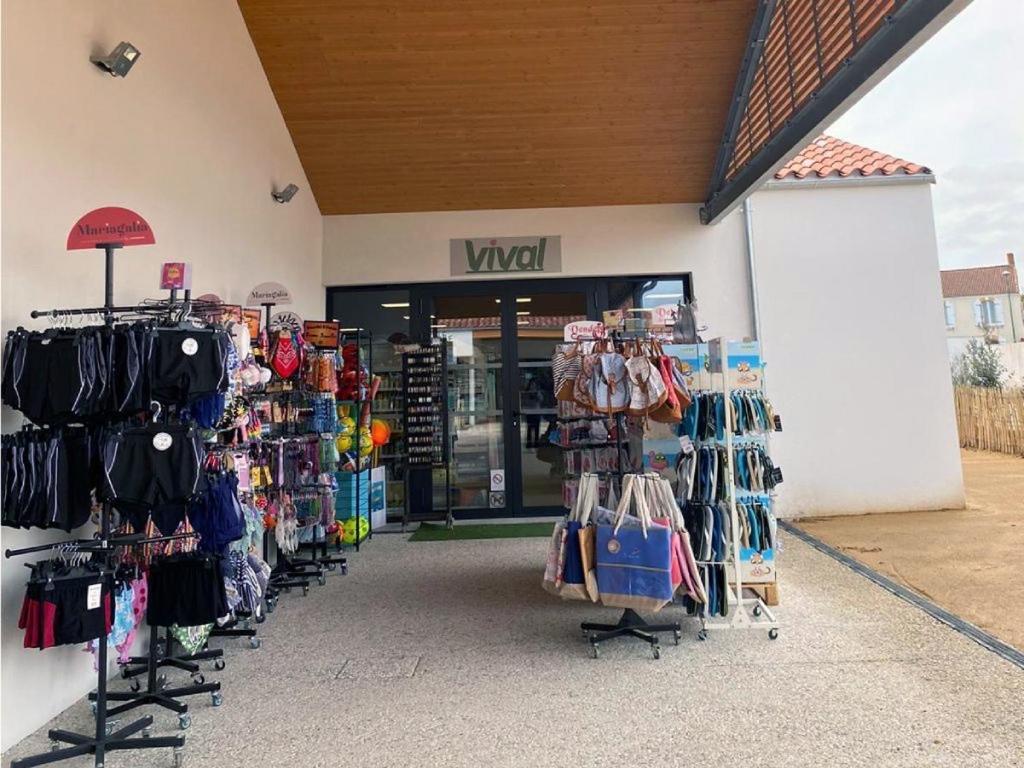 Richards Holidays Jard-sur-Mer Bagian luar foto
